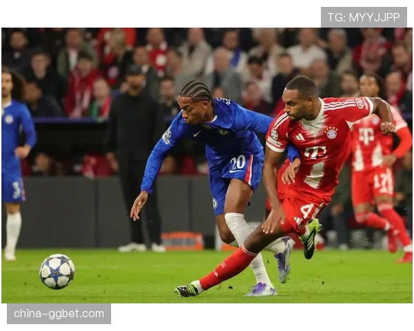 卡尔拜仁新星欧冠连续进球 创最年轻纪录引关注