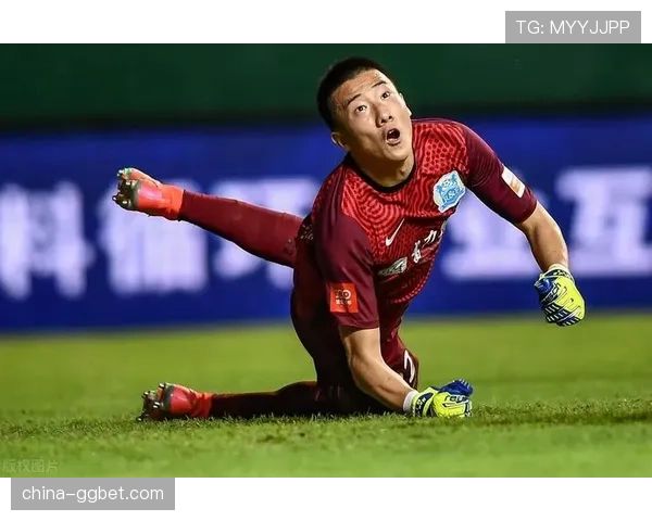 深圳新鹏城六轮失十四球 后防核心停赛加剧防线危机